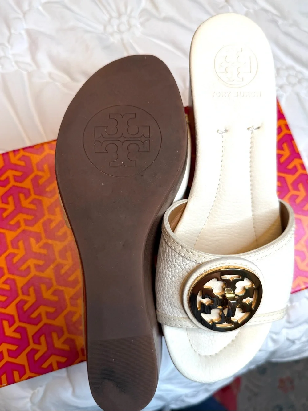 Tory Burch White Leather Slide Sandals with Gold-Tone Logo Discs